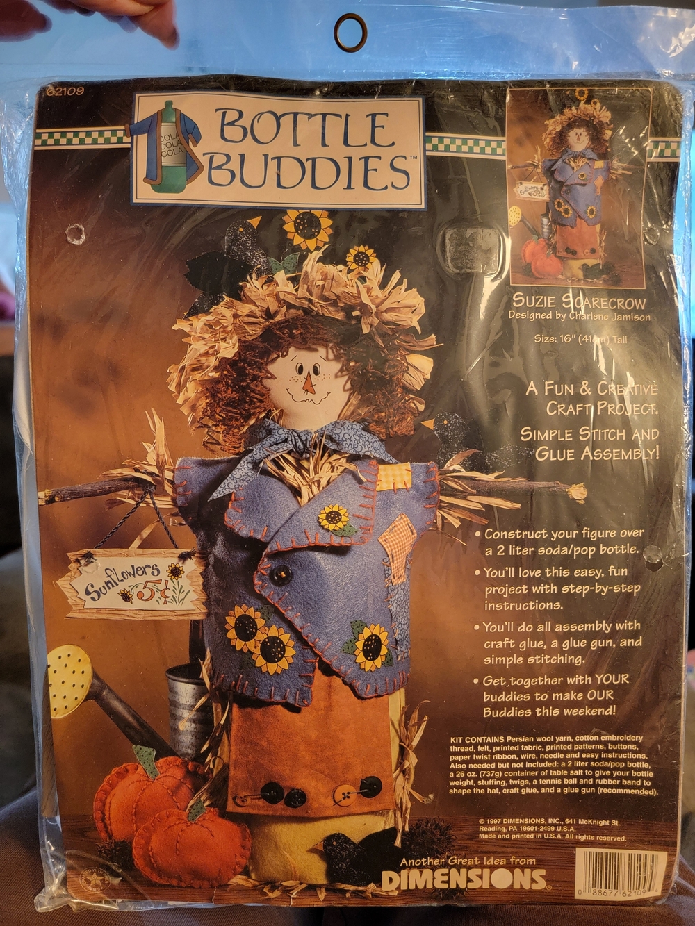 Vintage 1997 Bottle Buddies Suzie Scarecrow Craft Kit NEW